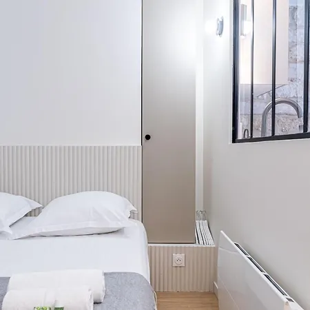 Lavie Maison A C & Sauna Paris